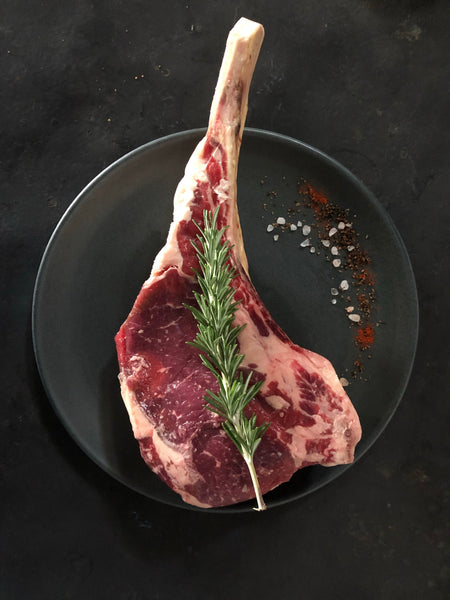 Tomahawk Steak, alte fette Kuh, Txogitxu, Dry Aged, Black Angus